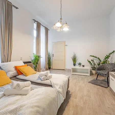 Апартаменти Puskinova 100m2 6 Beds Center Кошице