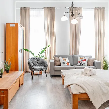Daire Puskinova 100m2 6 Beds Center Kösice