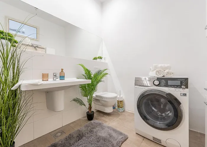 Apartamento Puskinova 100m2 6 Beds Center