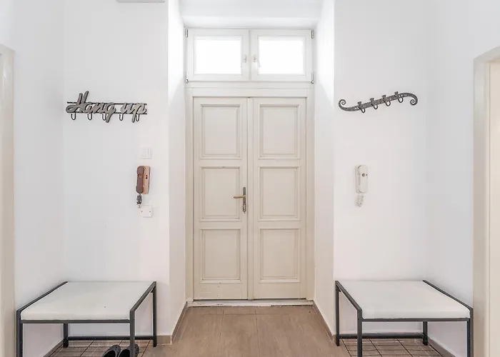 Apartamento Puskinova 100m2 6 Beds Center Košice