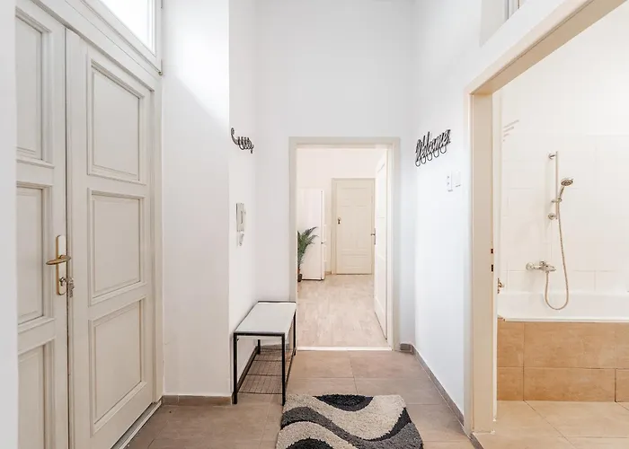 Apartamento Puskinova 100m2 6 Beds Center Košice