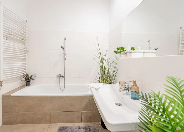 Puskinova 100m2 6 Beds Center * 코시체