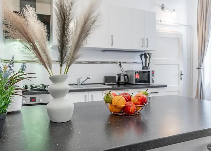 Puskinova 100m2 6 Beds Center Apartamento *