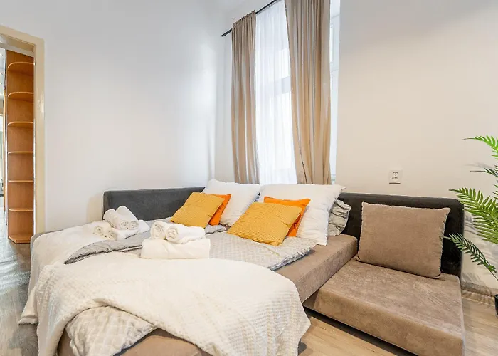 아파트 Puskinova 100m2 6 Beds Center *